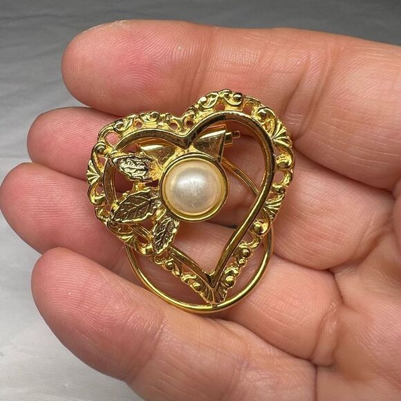 Vintage Gold Tone Scarf Clip - Picture 1 of 7